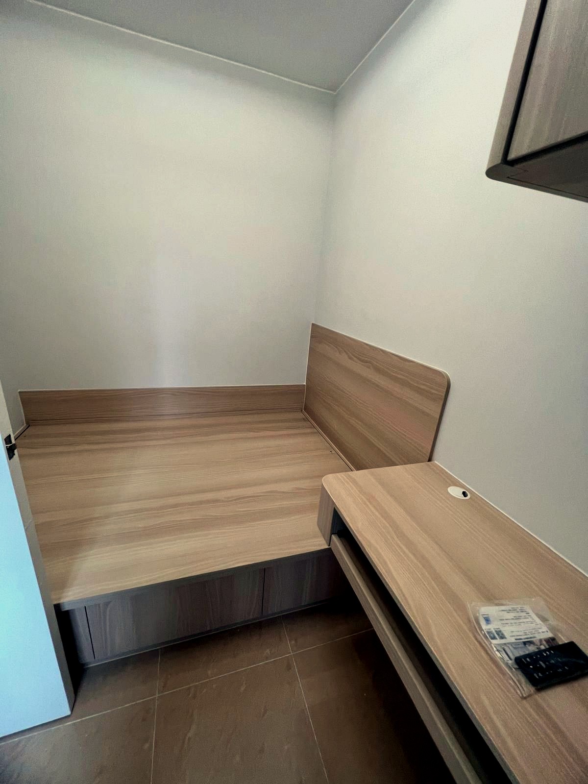 北歐簡約風格 — 淺色木紋及自然光線住宅裝修參考